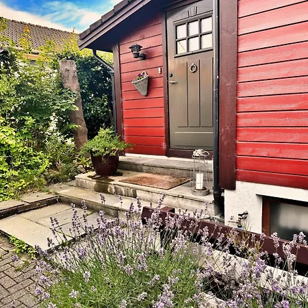 House 5 Min Walk From Ons, Three Bedrooms 스타방에르