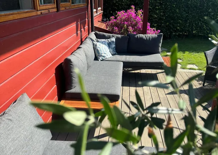 House 5 Min Walk From Ons, Three Bedrooms